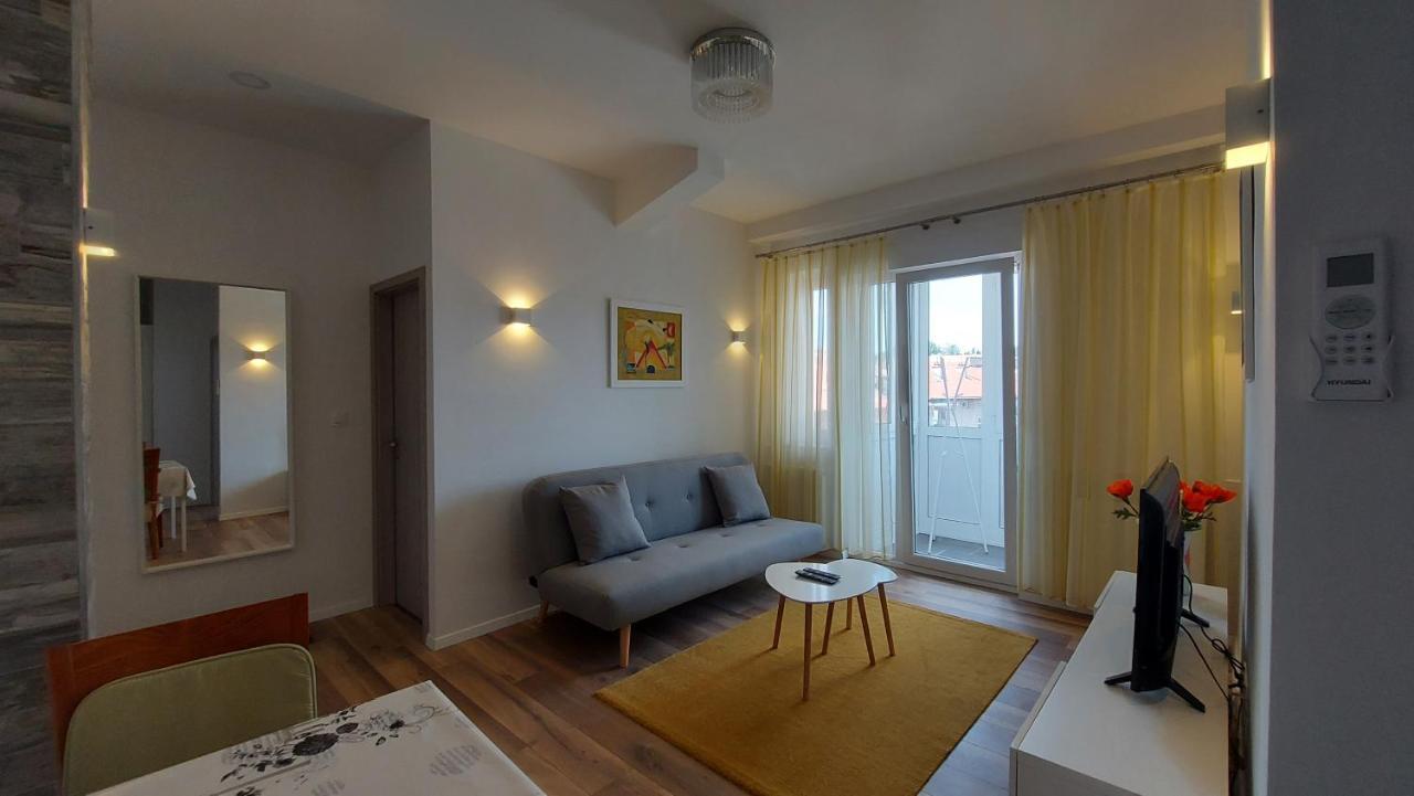 Apartments Square Загреб Екстер'єр фото