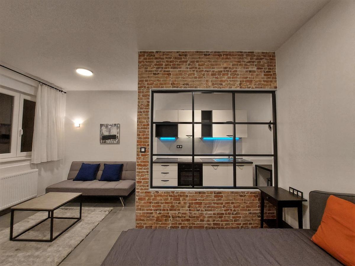 Apartments Square Загреб Екстер'єр фото
