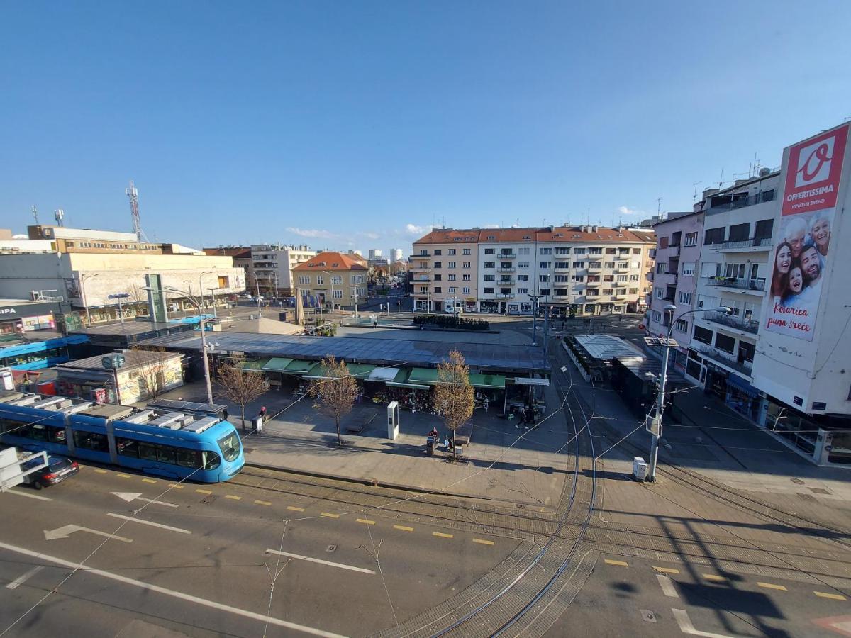 Apartments Square Загреб Екстер'єр фото