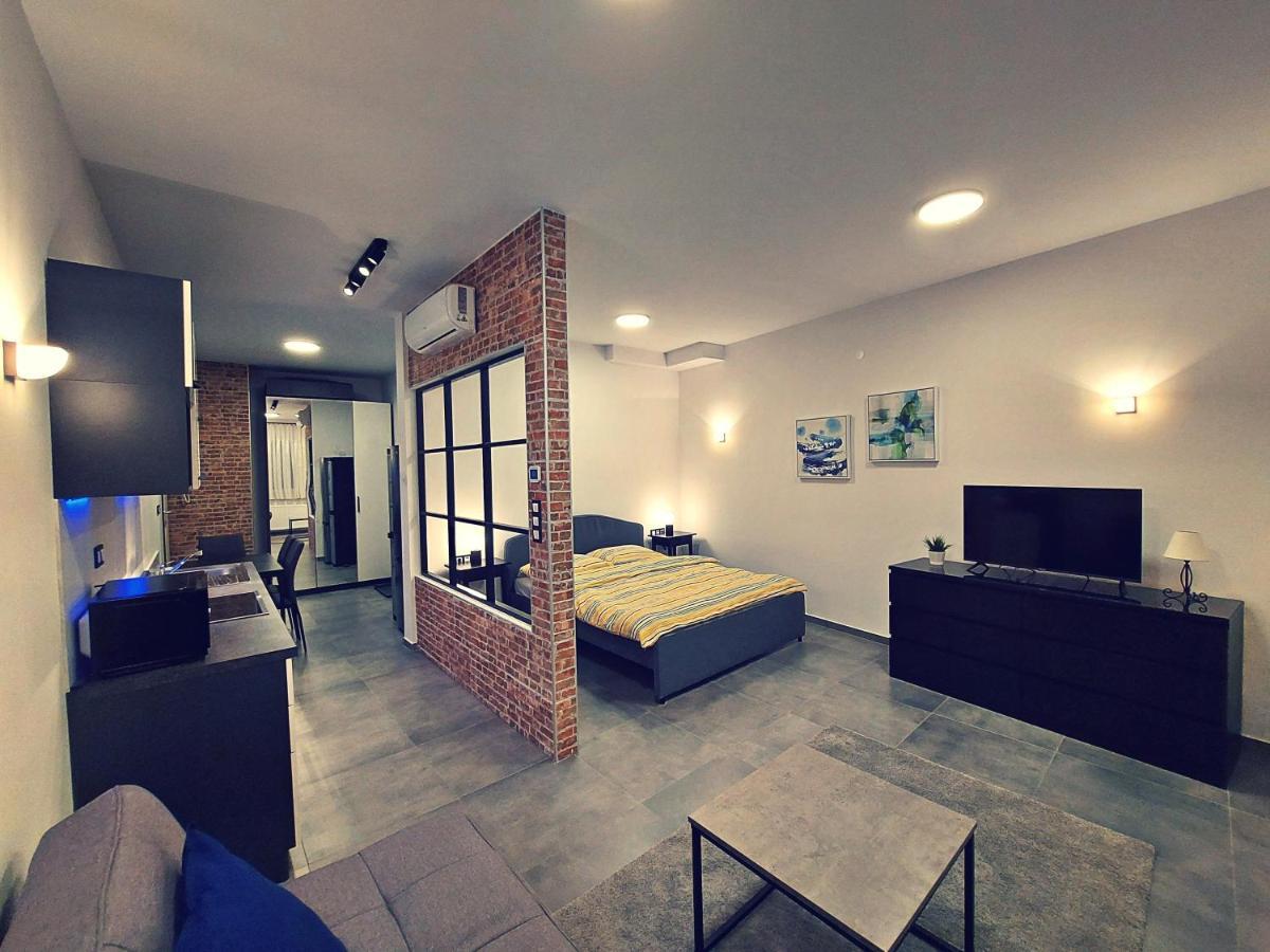 Apartments Square Загреб Екстер'єр фото