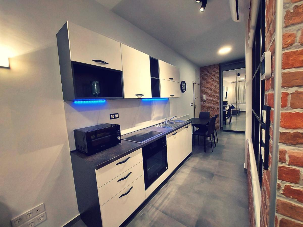 Apartments Square Загреб Екстер'єр фото